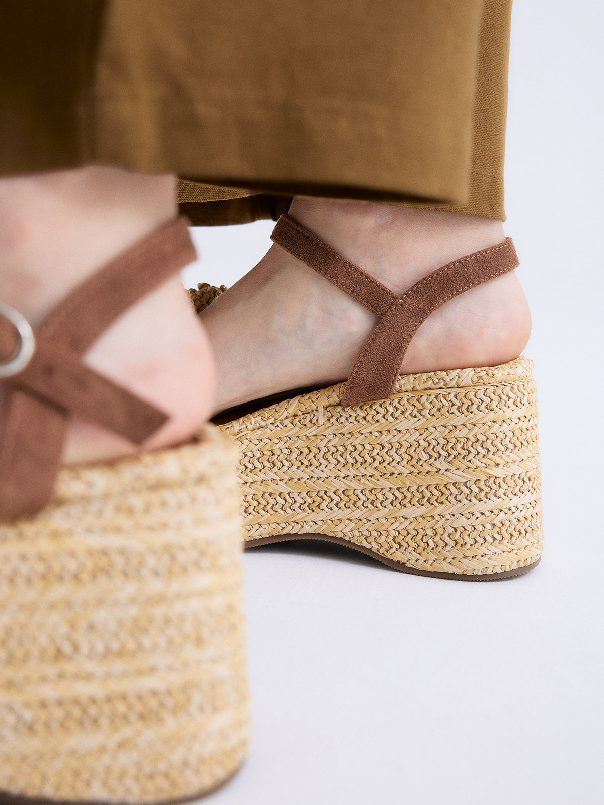 0913 RAFFIA BEIGE CAMEL