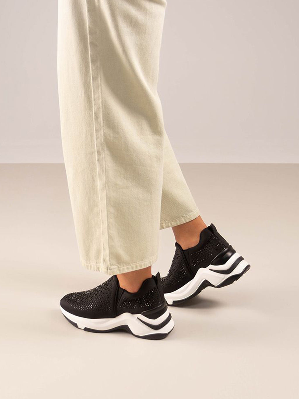 106-42EX24 STRASS BLACK