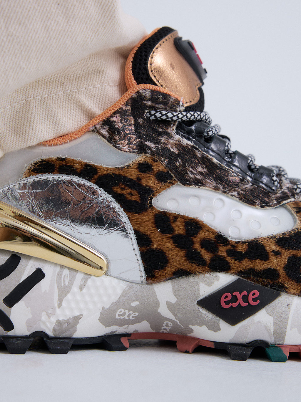 134-161 PONY BEIGE LEOPARD