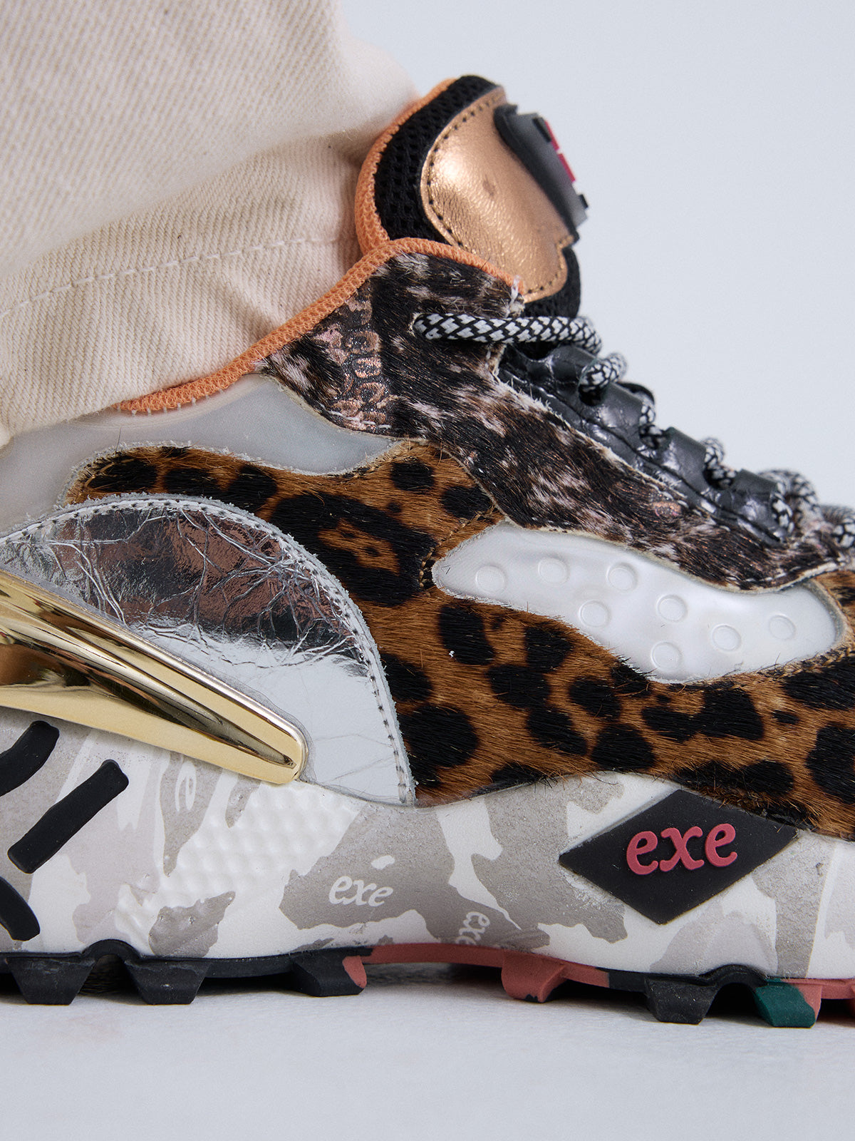 134-161 PONY BEIGE LEOPARD