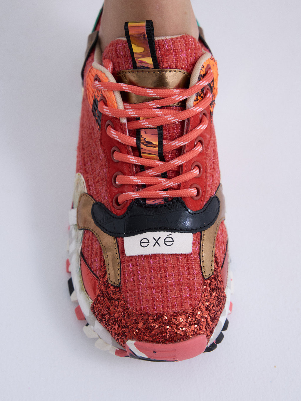 134-209 LEATHER RED