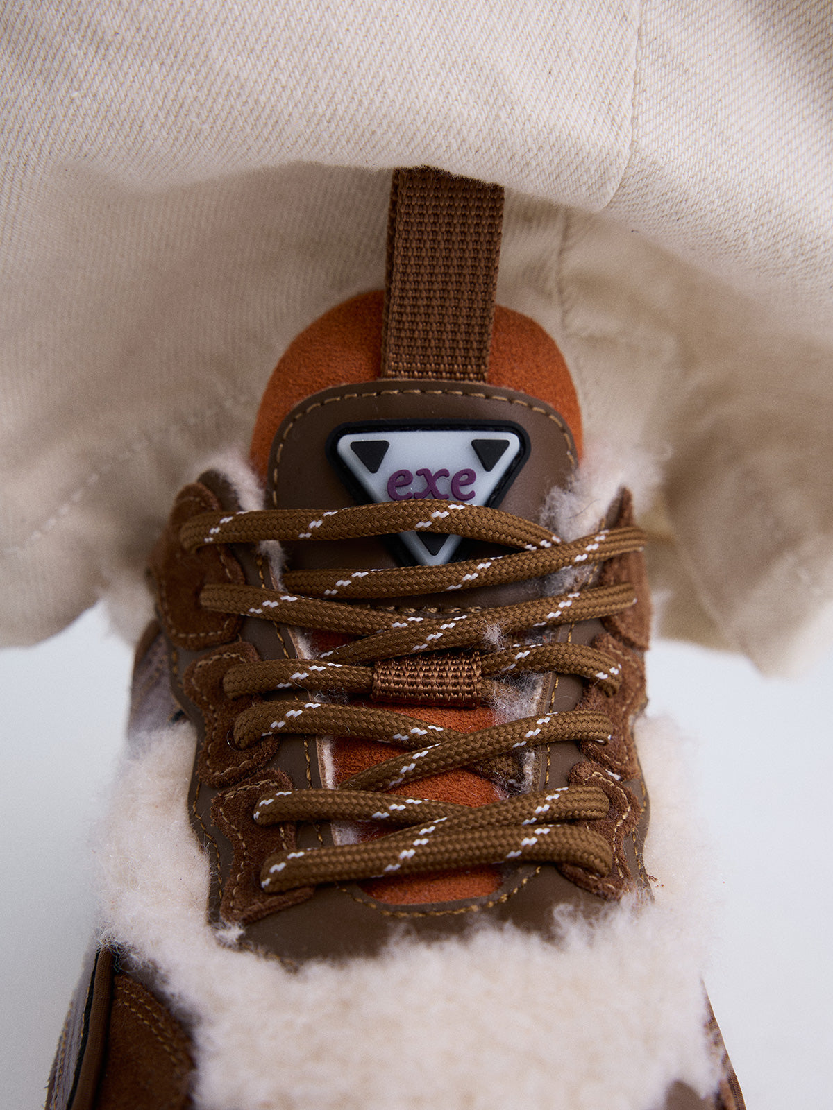 134-31 LEATHER BROWN BRONZE