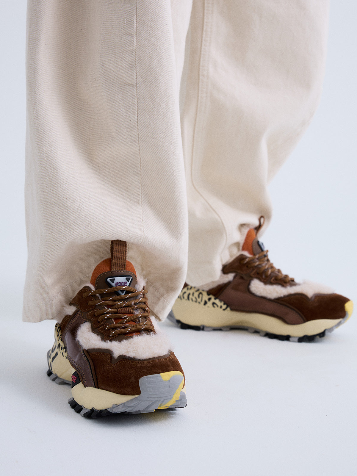 134-31 LEATHER BROWN BRONZE