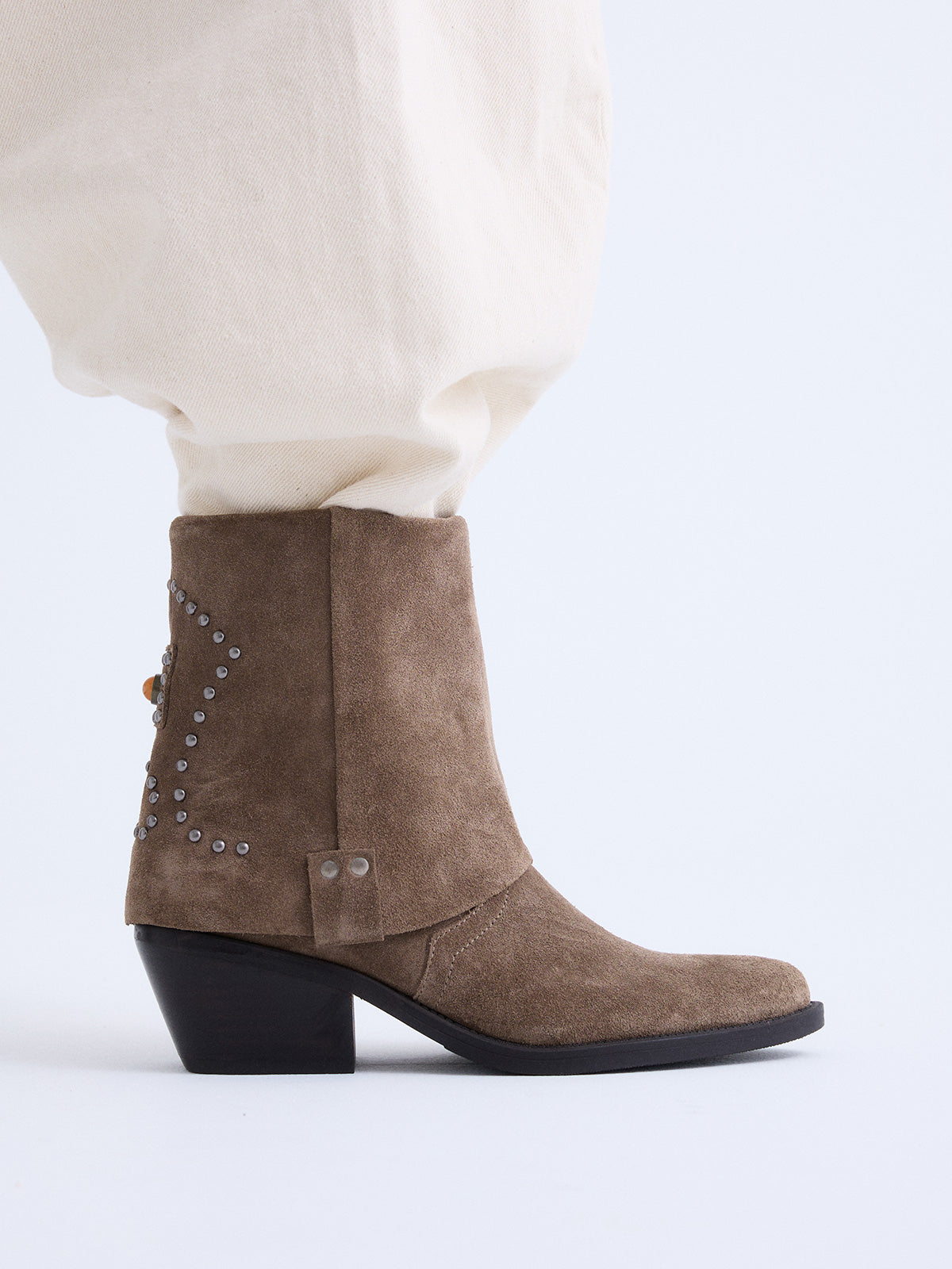 18737-81R SUEDE KHAKI