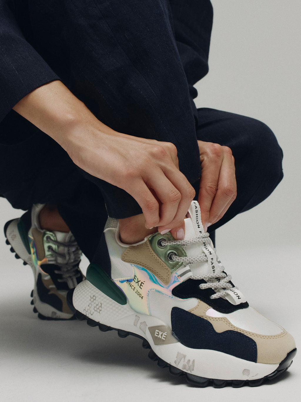 19V03-1 PU BEIGE BLACK