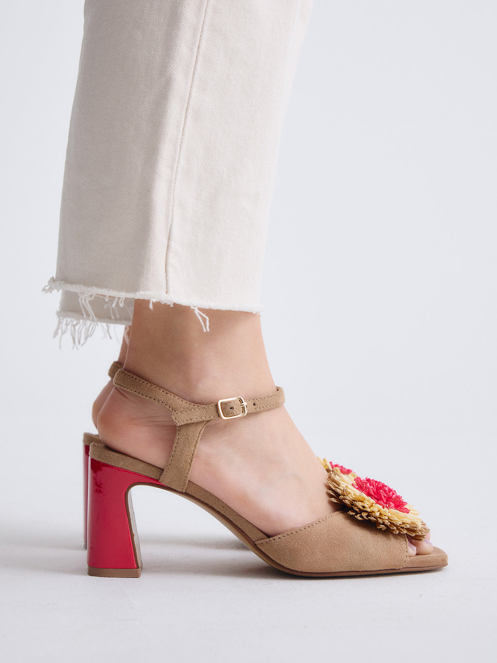 2489-2503 FABRIC CAMEL