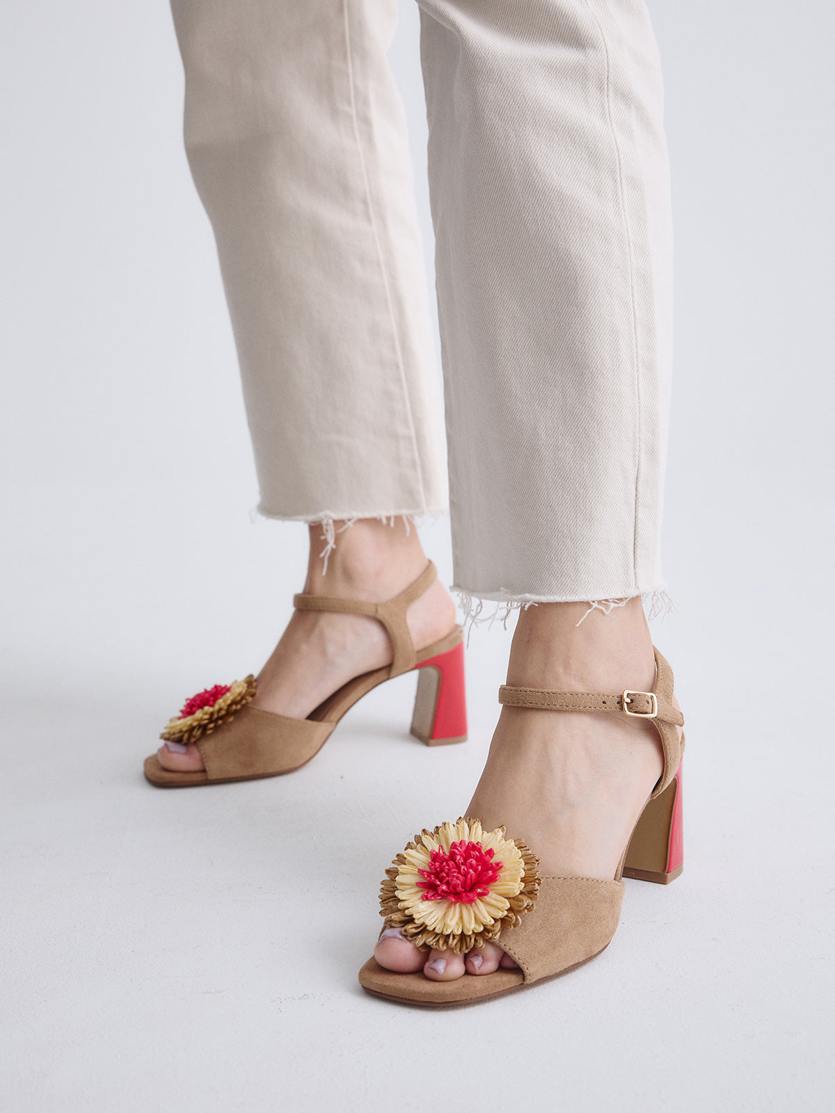 2489-2503 FABRIC CAMEL