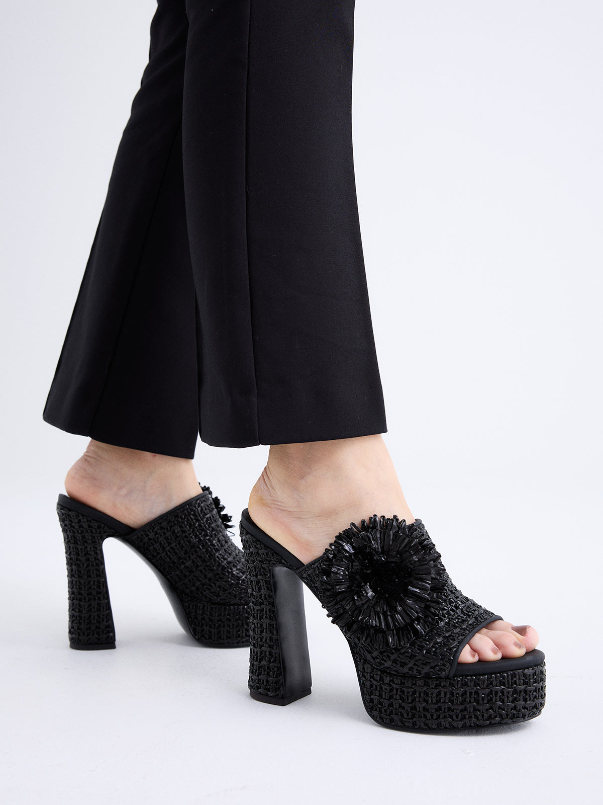 2640-01 RAFFIA BLACK