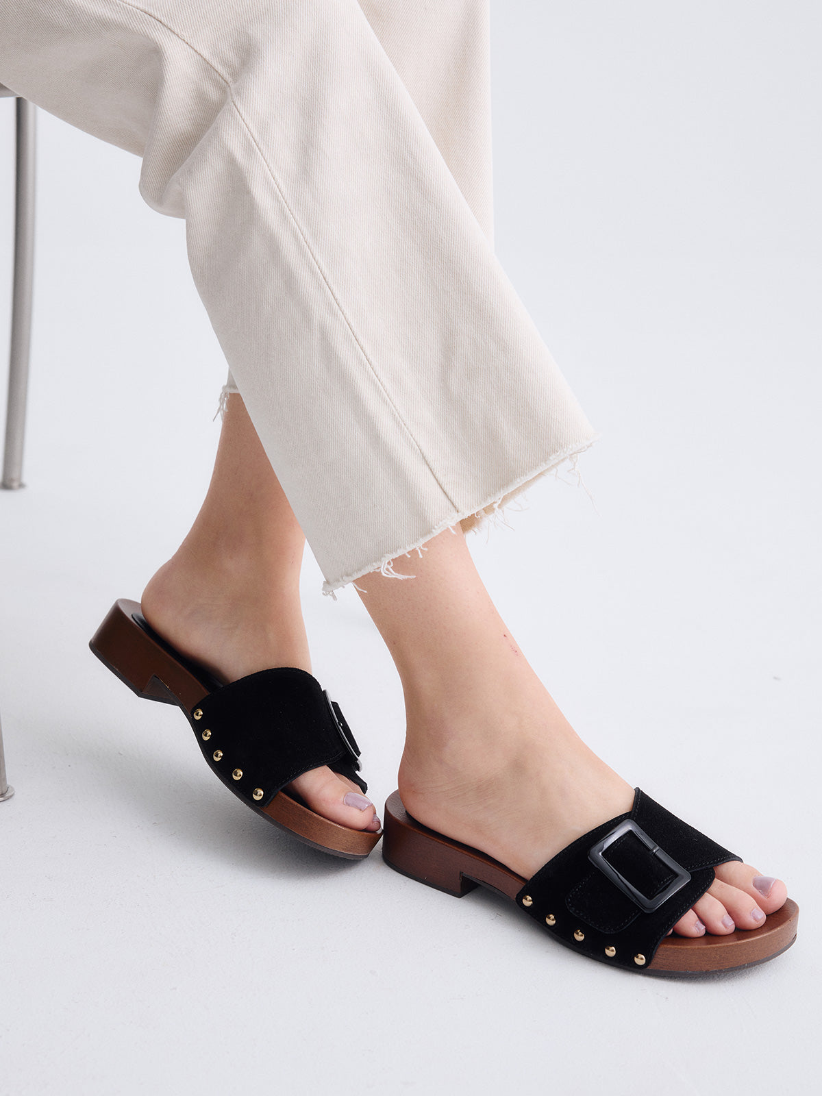 320-2 LEATHER BLACK