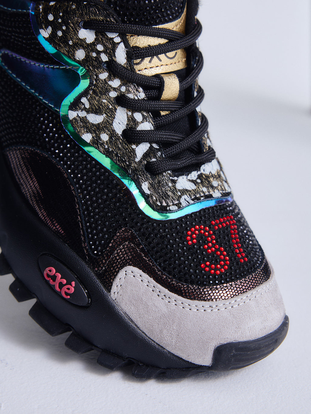 4032-1A LEATHER BLACK GOLD