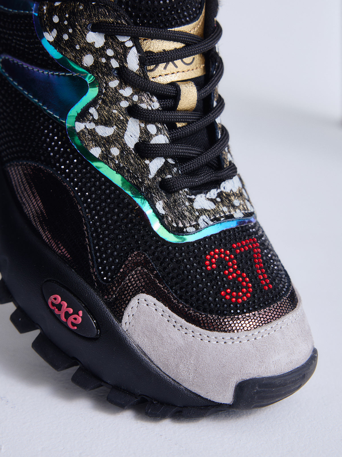 4032-1A LEATHER BLACK GOLD