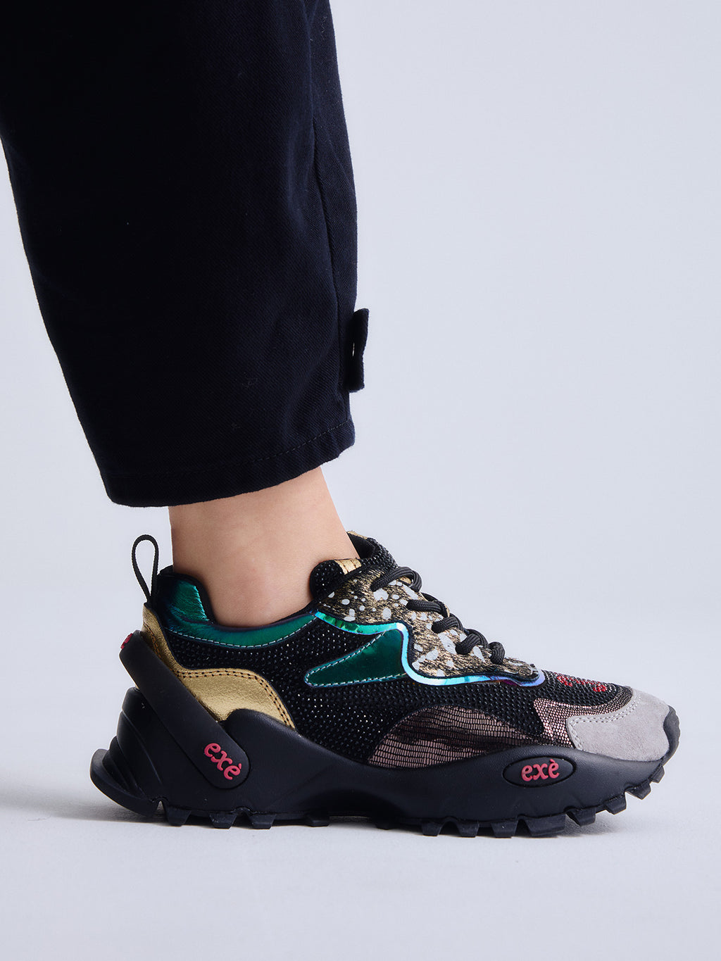 4032-1A LEATHER BLACK GOLD