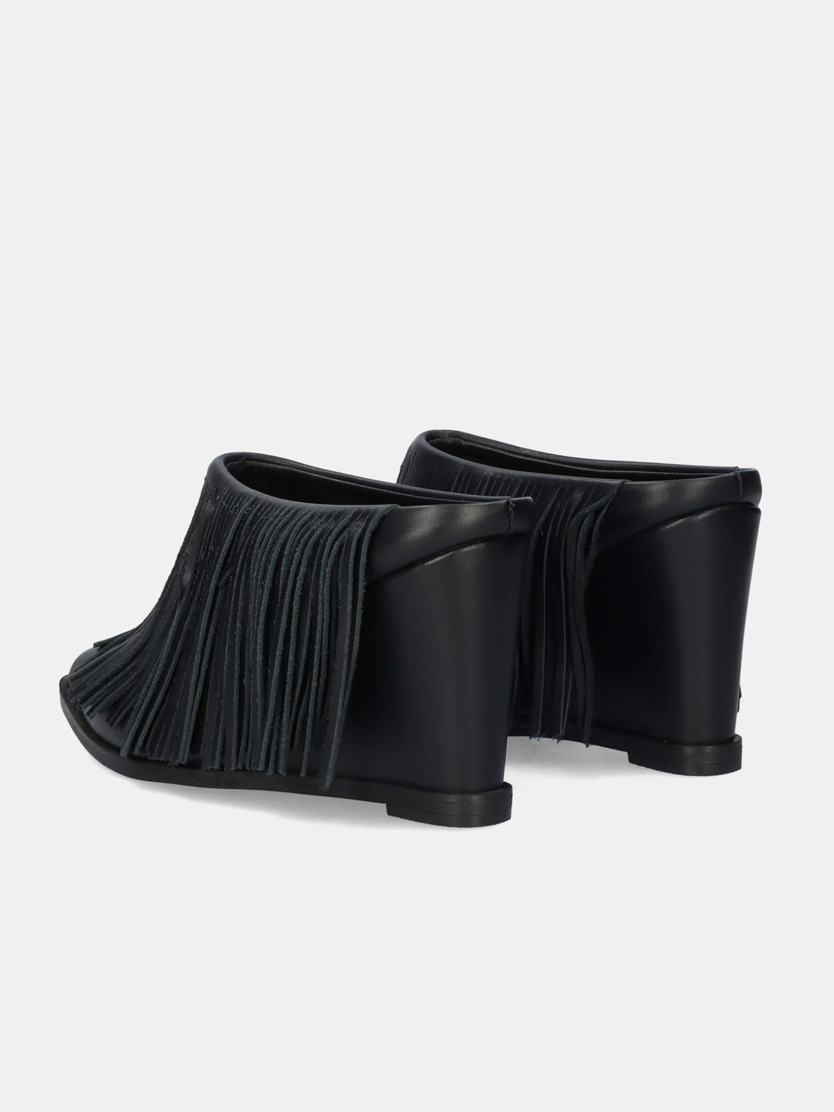 519 VERONICA LEATHER BLACK