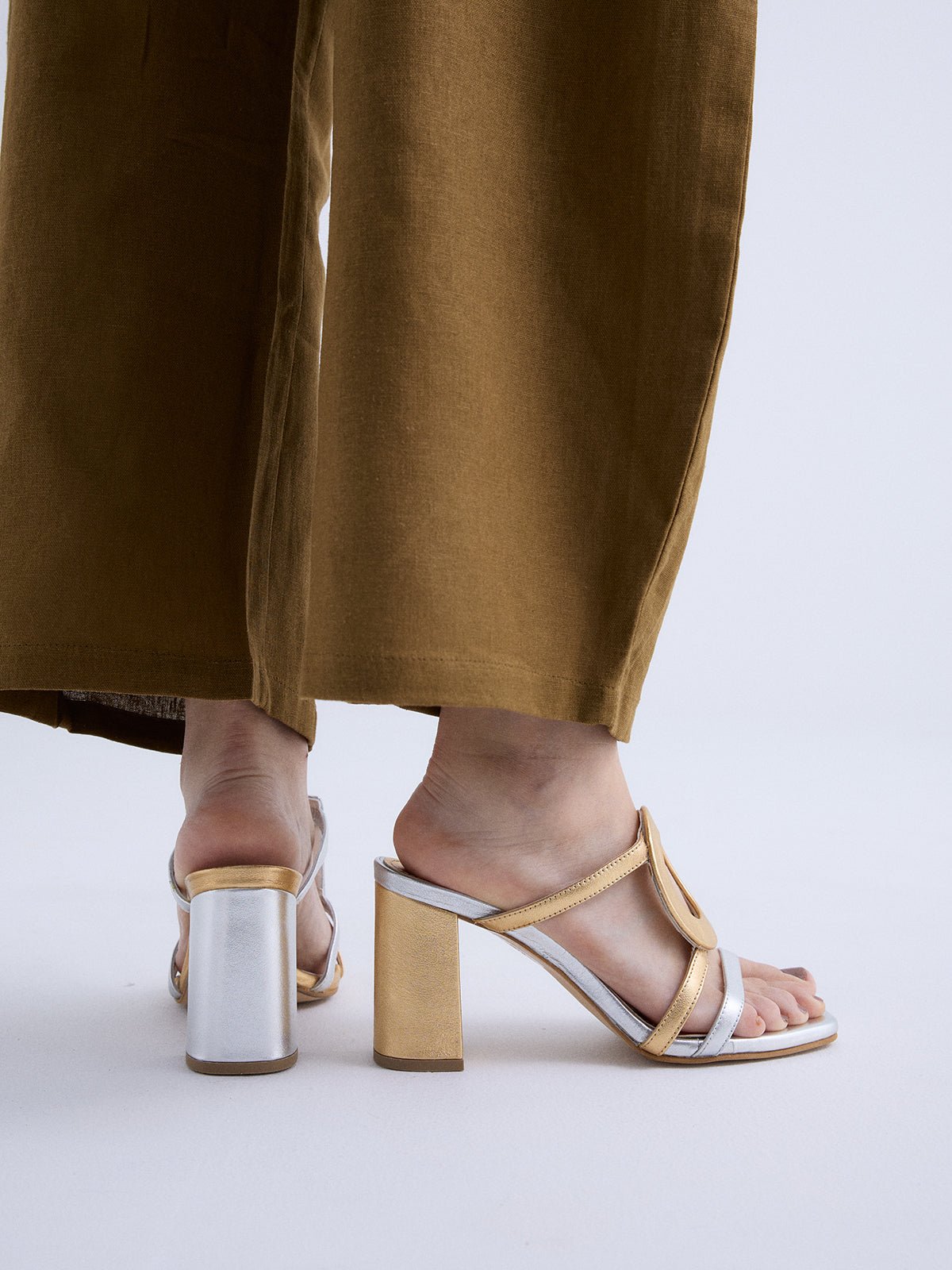 599 BRUNA LEATHER SILVER GOLD