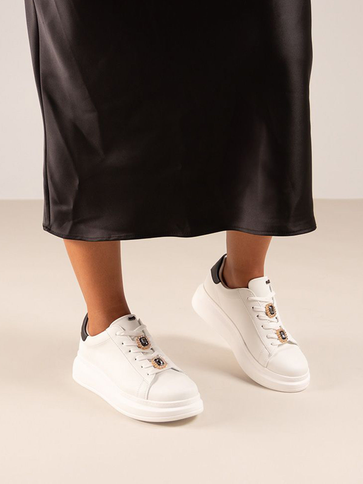 66-22WEX166 PU WHITE BLACK