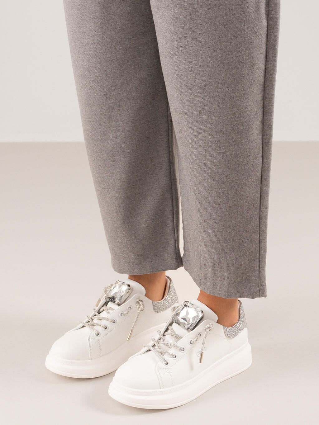 66-42EX53 PU WHITE SILVER