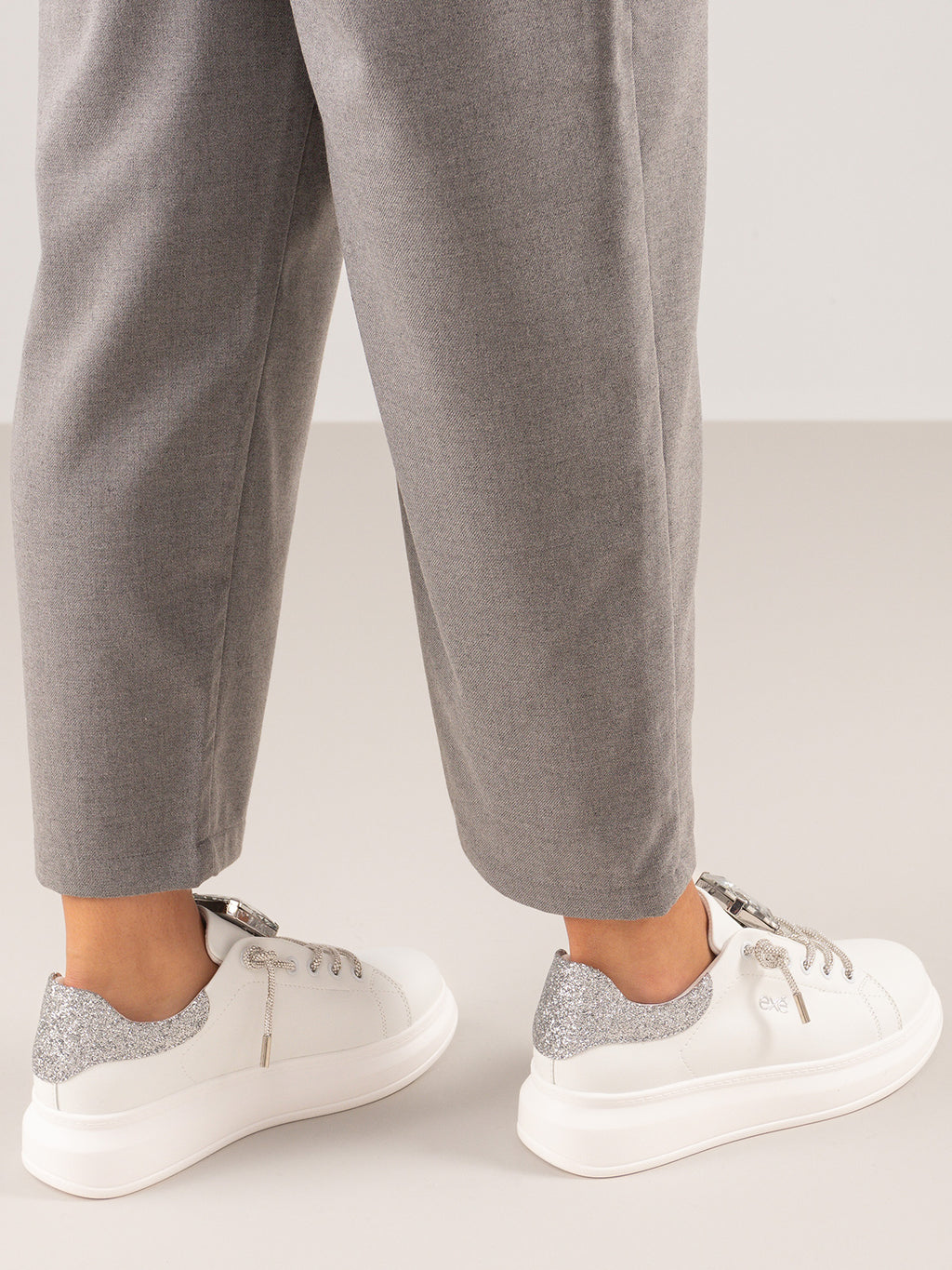 66-42EX53 PU WHITE SILVER