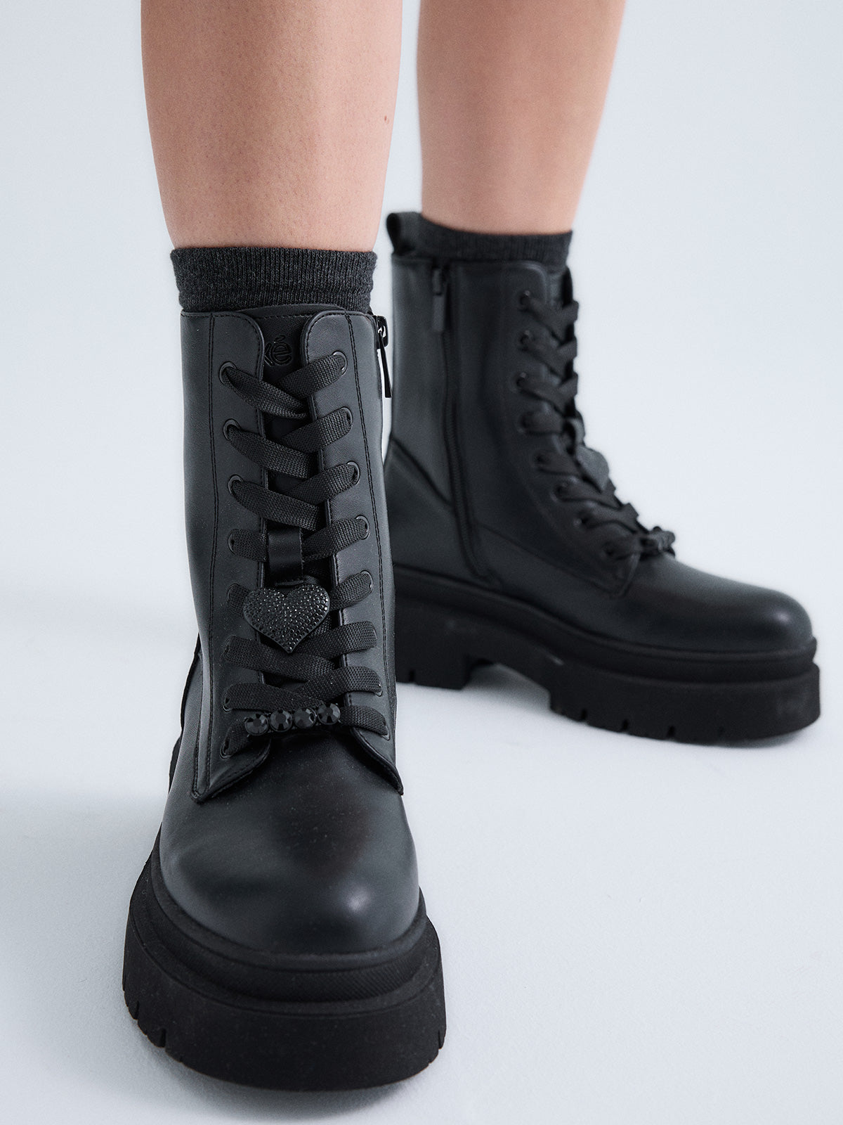 671-62EX13 PU BLACK