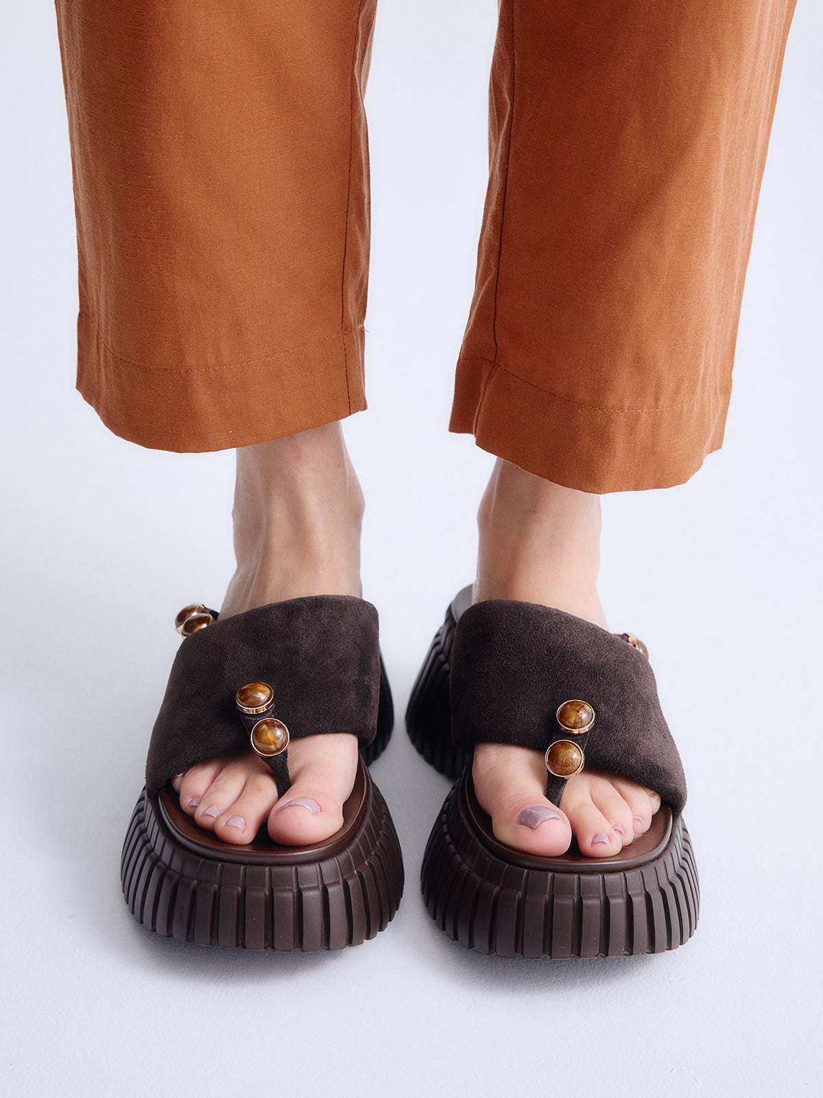 773 MAGGIE SUEDE BROWN