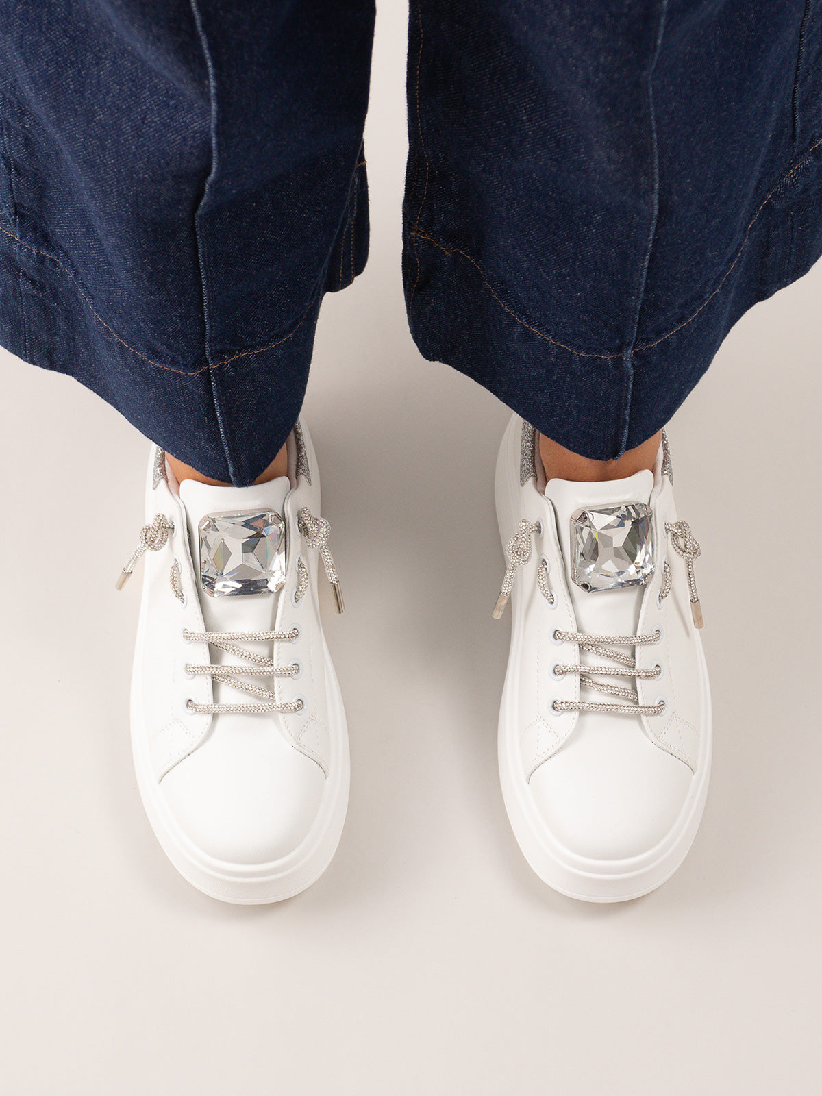 88-42EX117 PU WHITE SILVER