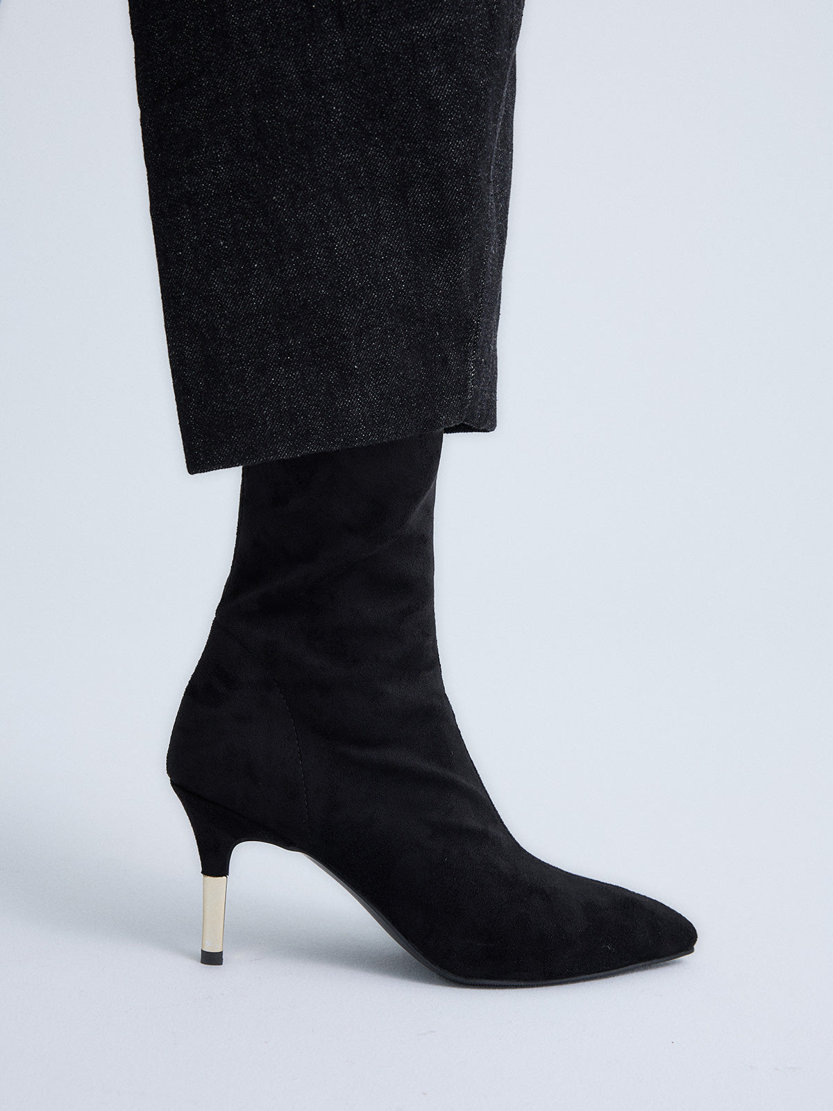 A158-L689 MICROFIBER BLACK