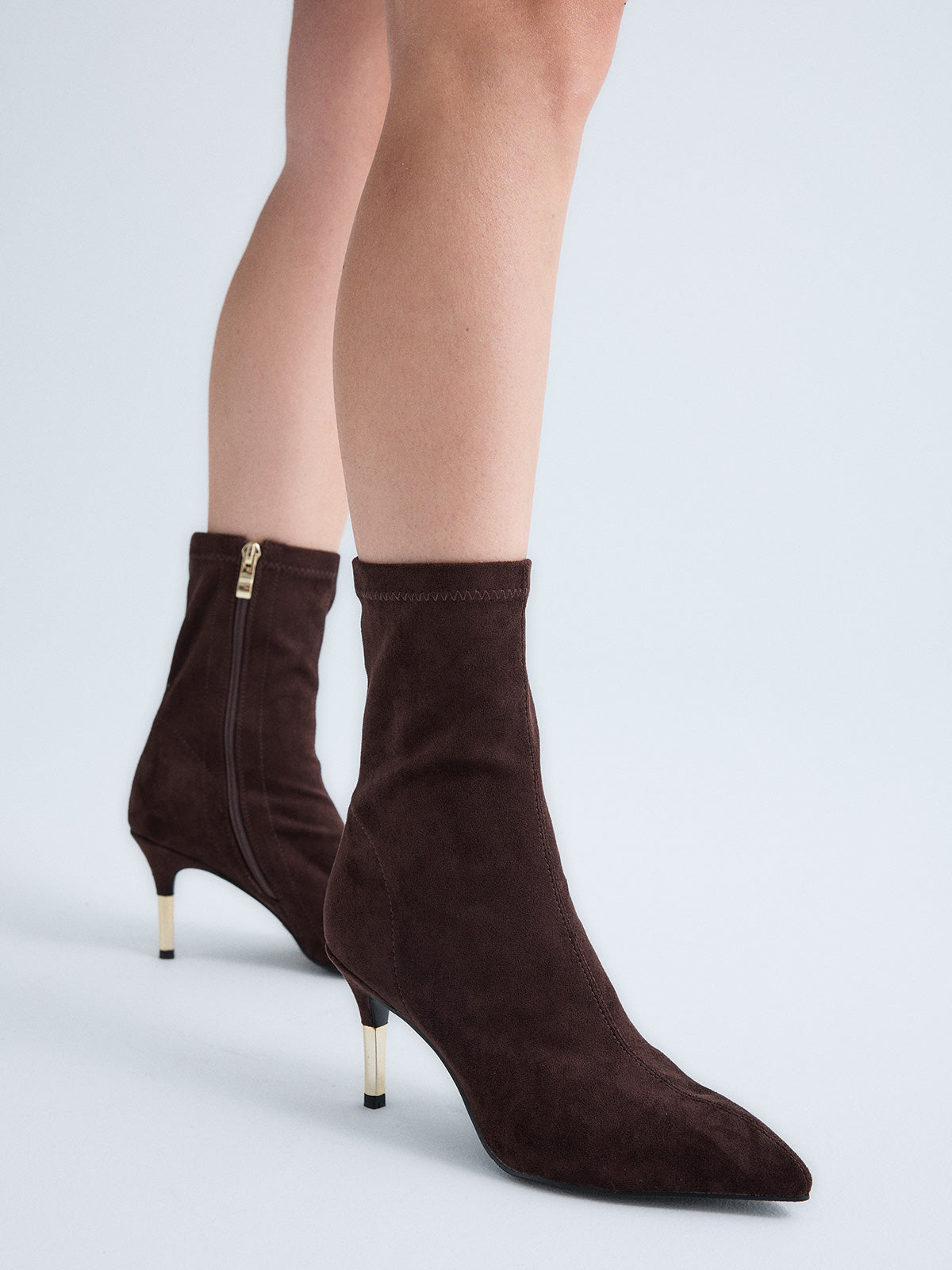 A158-L689 MICROFIBER BROWN