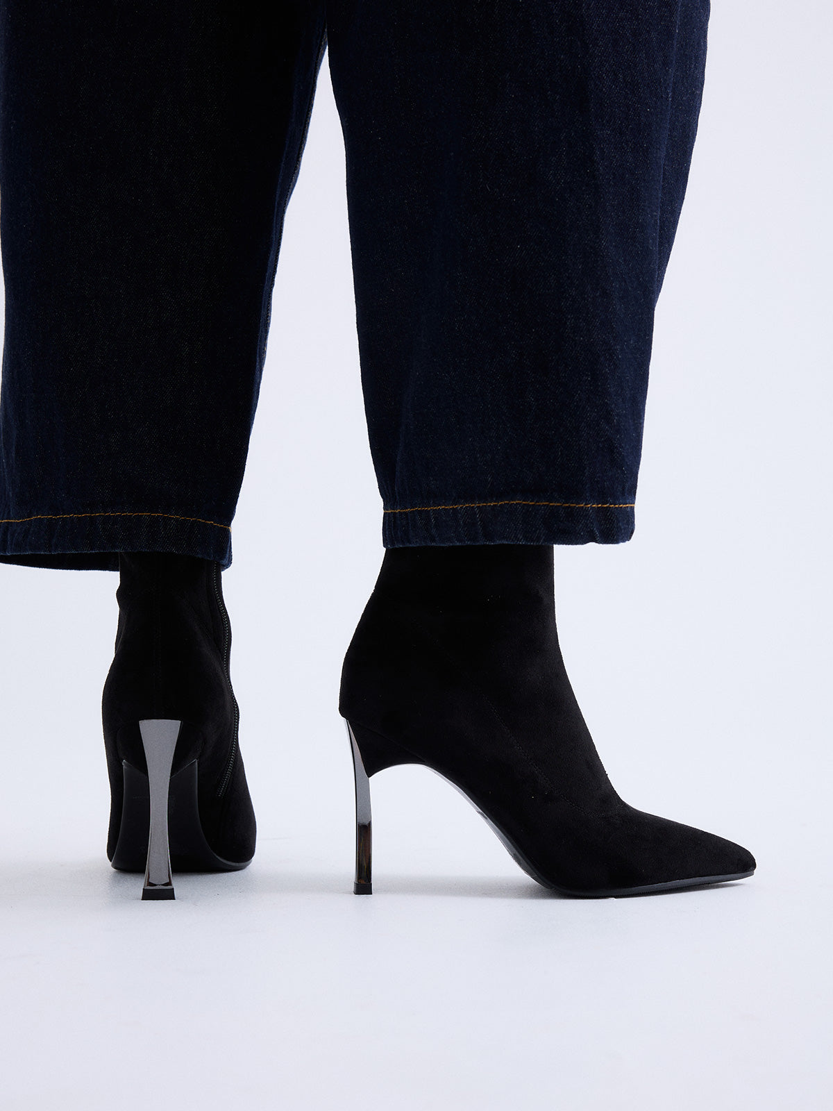 A44N-K1 MICROFIBER BLACK