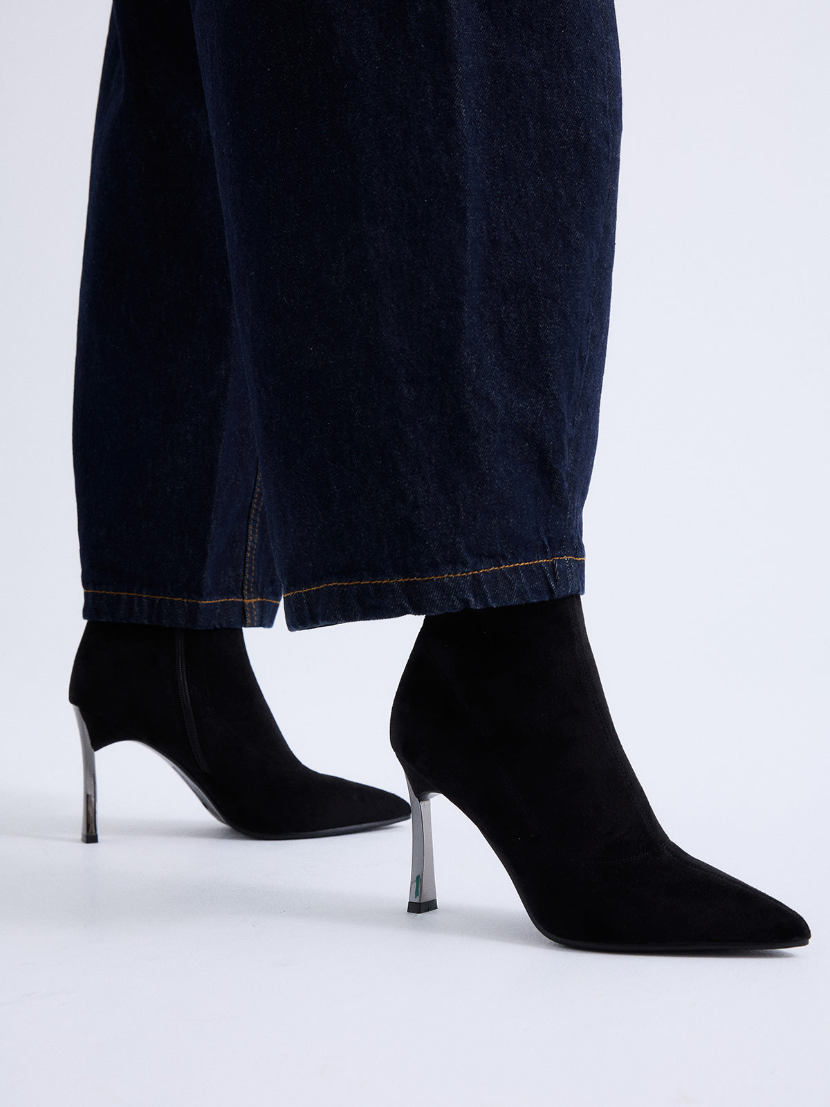 A44N-K1 MICROFIBER BLACK