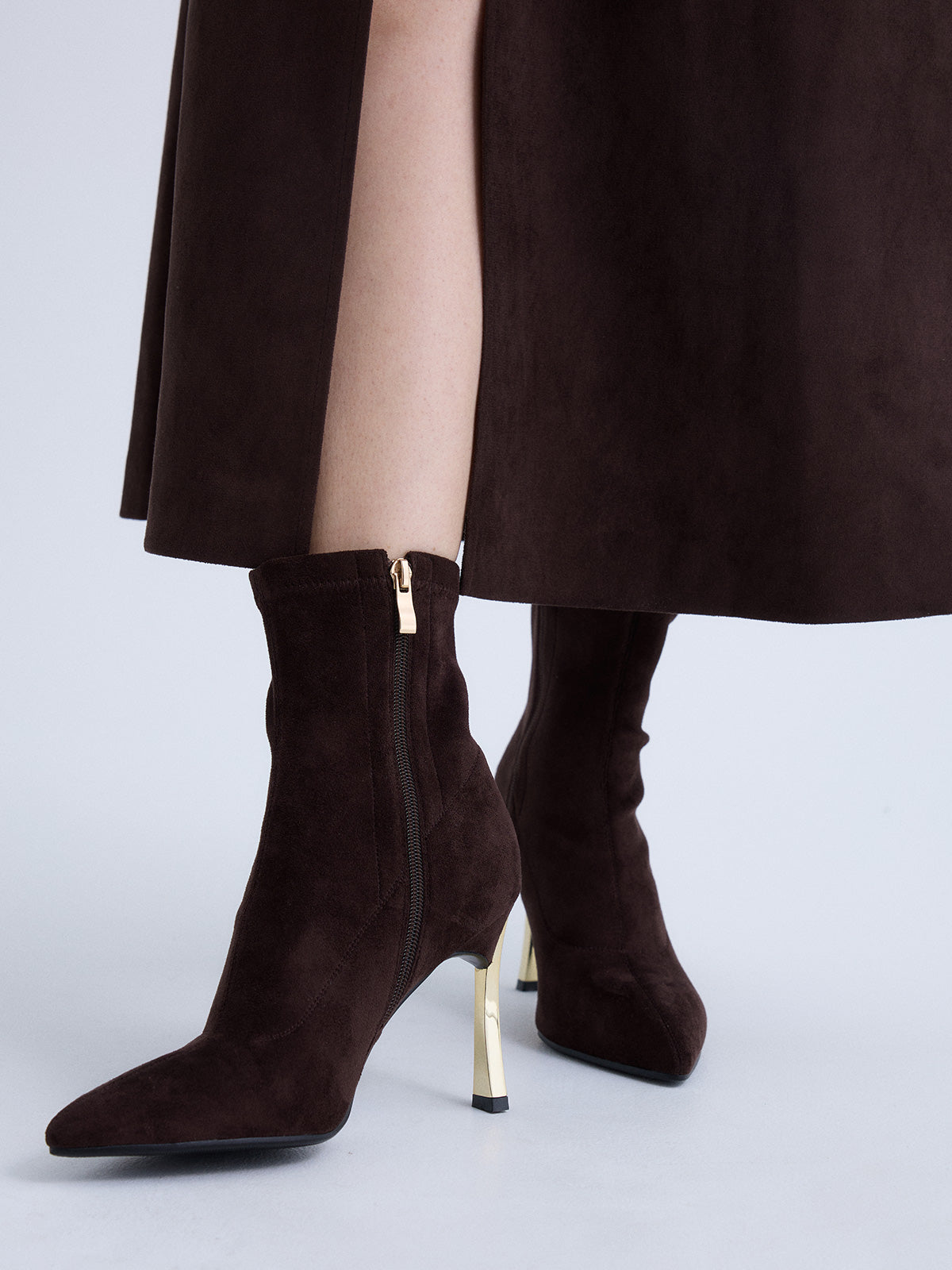A44N-K1 MICROFIBER BROWN