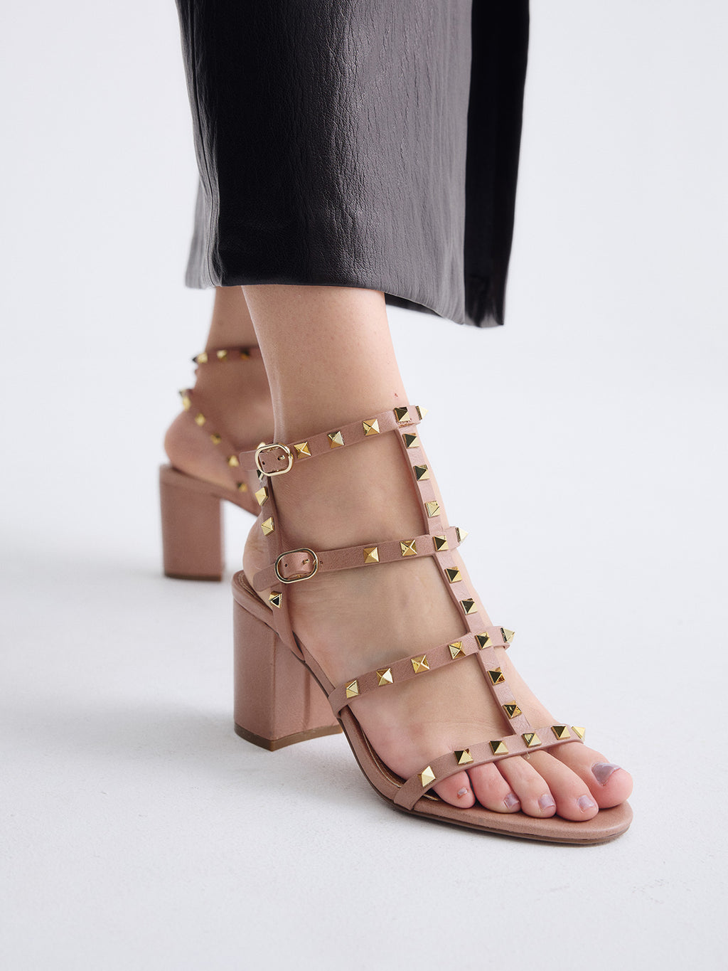 ADELE-514 PU NUDE GOLD