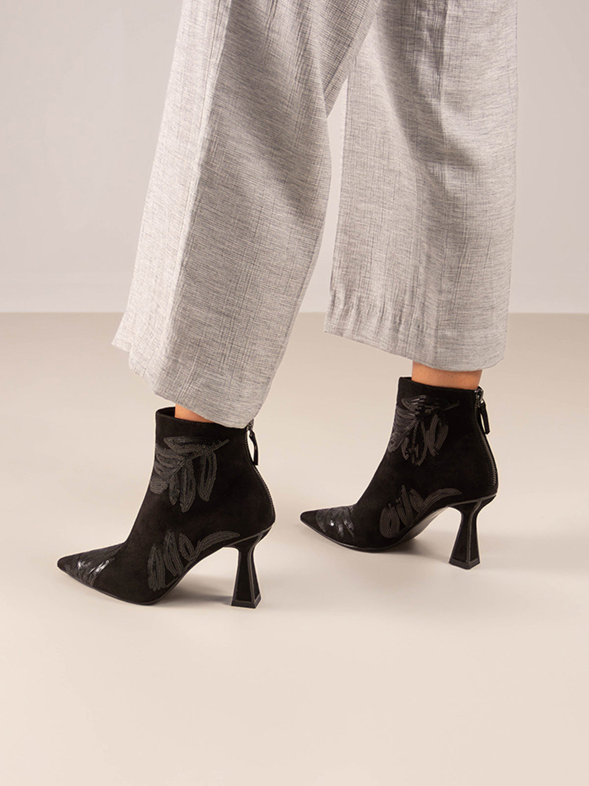 BELINDA-527 FABRIC BLACK