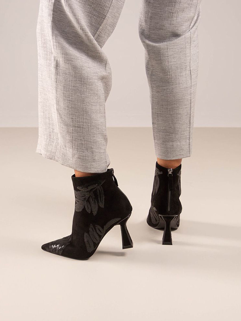 BELINDA-527 FABRIC BLACK