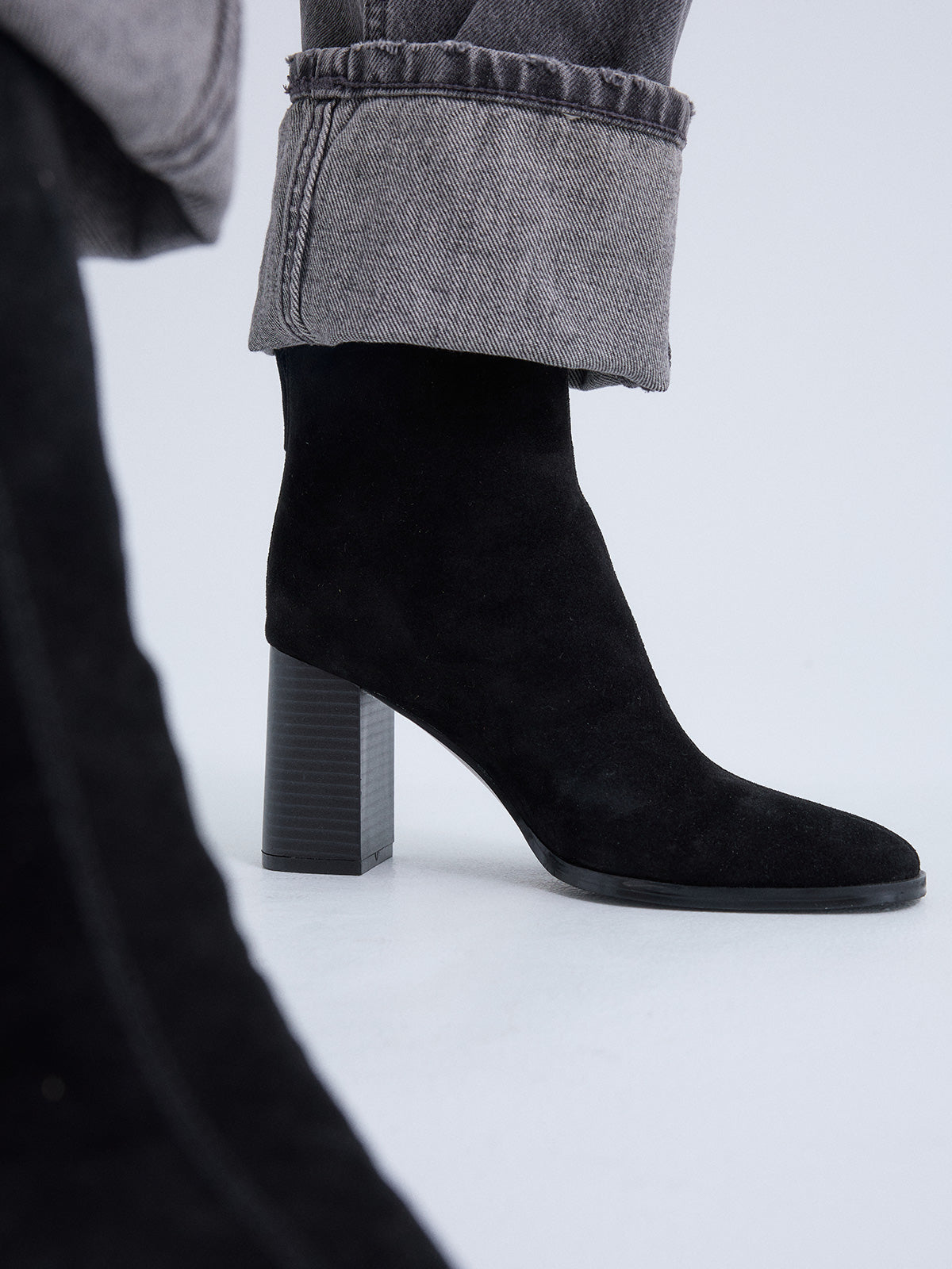 CARLA-625 SUEDE BLACK