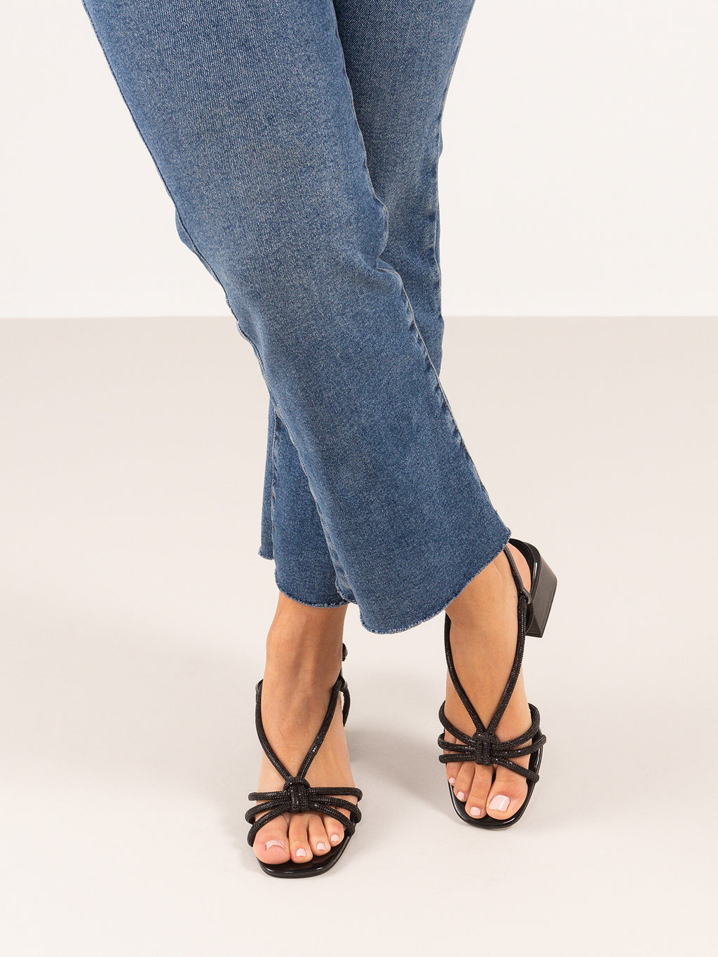 CARMEN-300 STRASS BLACK