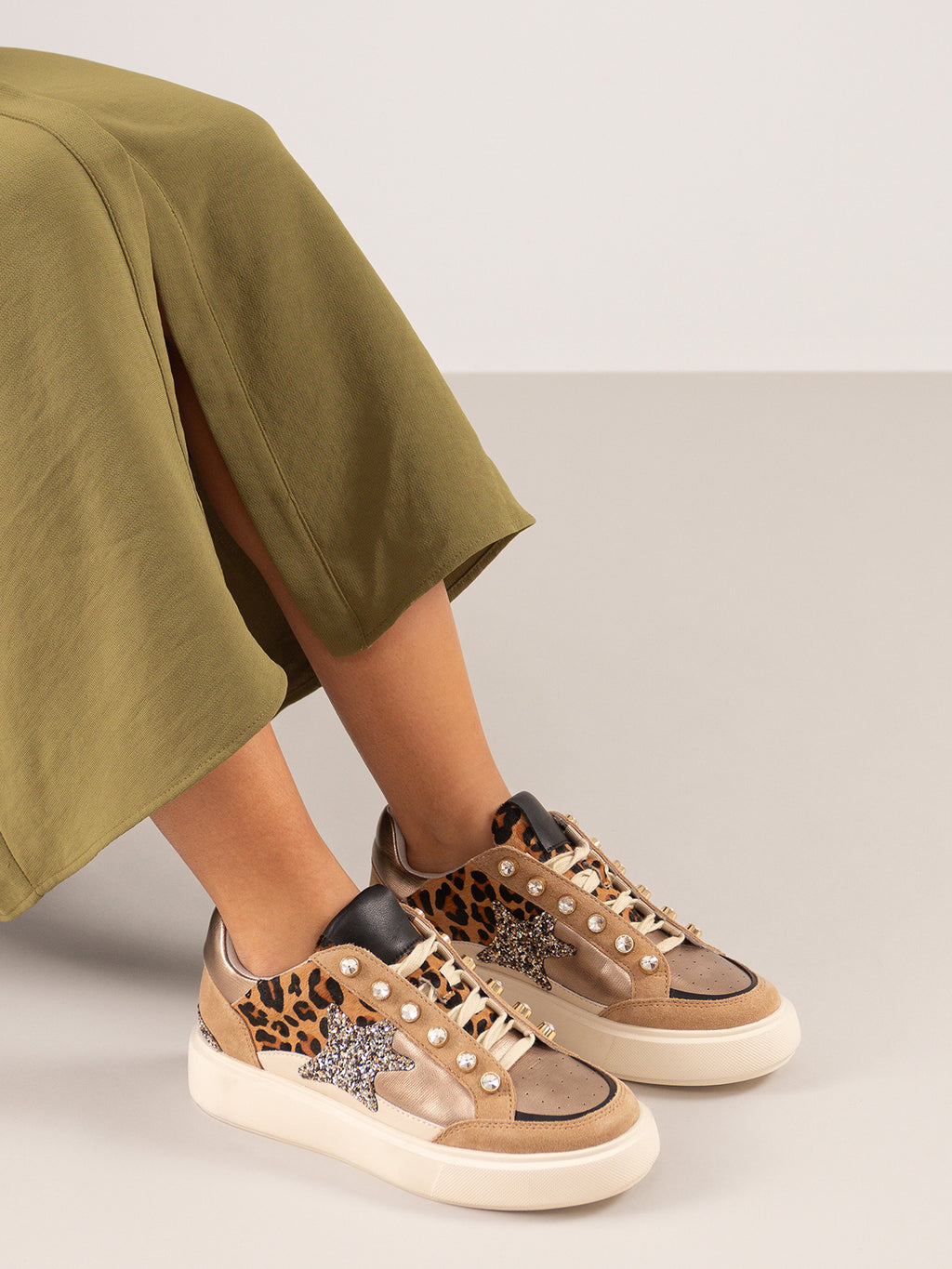 CH3595A-61 LEOPARD CAMEL