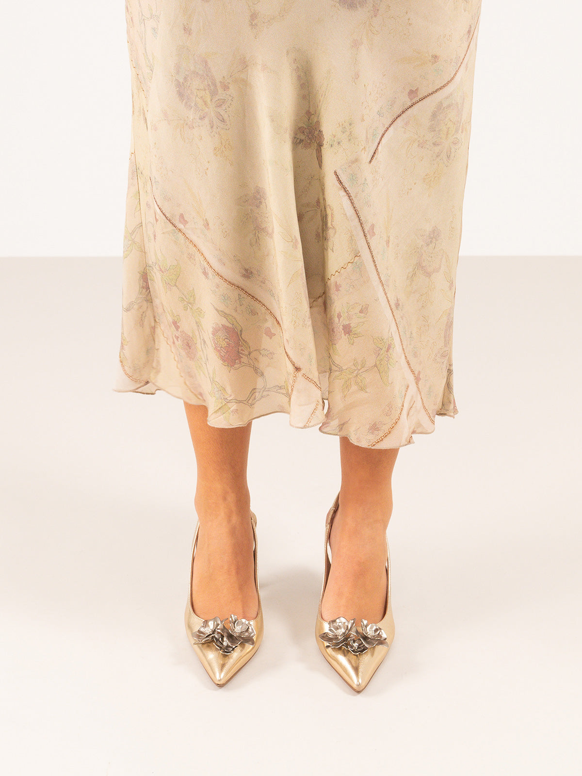 CORINA-133 METALLIC GOLD SILVER