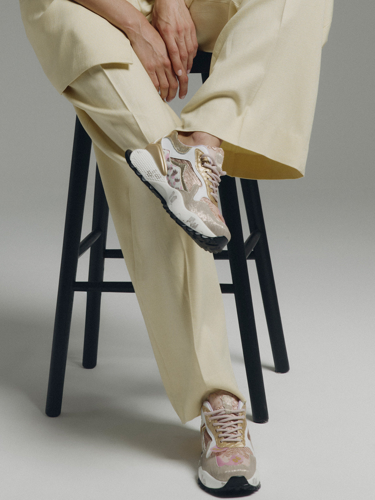 D190608-13 PU BEIGE PINK