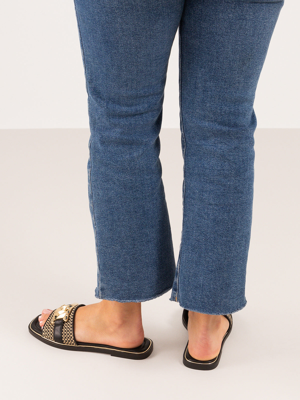 DORETA-456 RAFFIA BLACK BEIGE