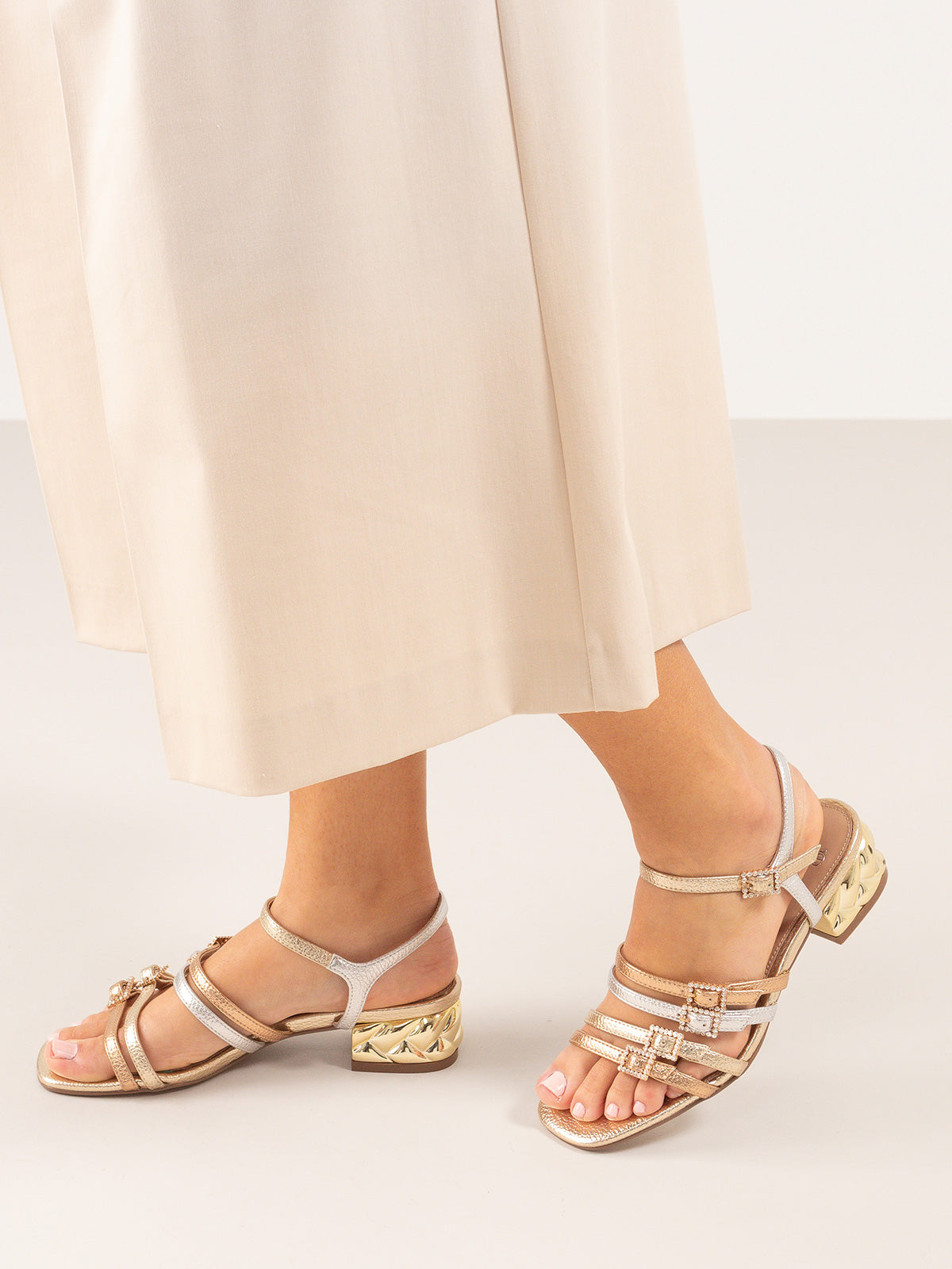 KATY-481 METALLIC GOLD SILV