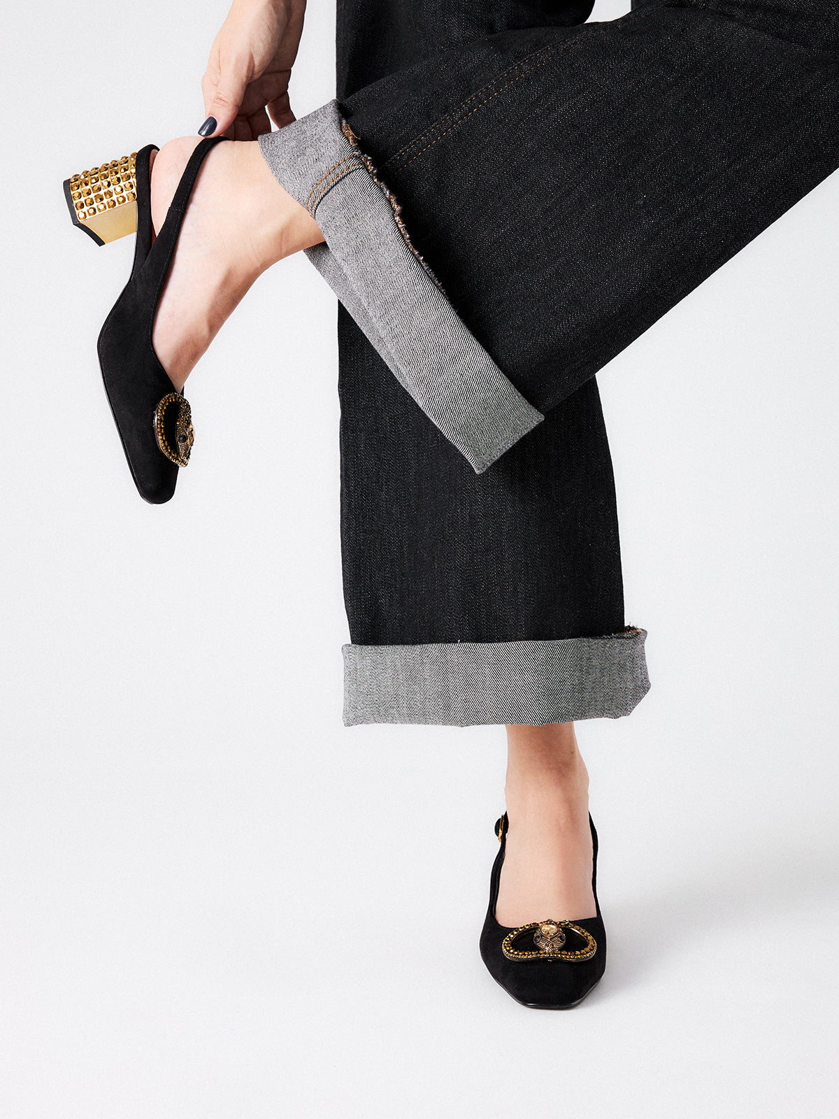 NADINE-310 FABRIC BLACK GOLD