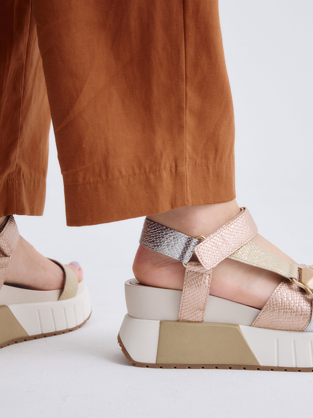 OLIVIA-934 SNAKE GOLD SILVER