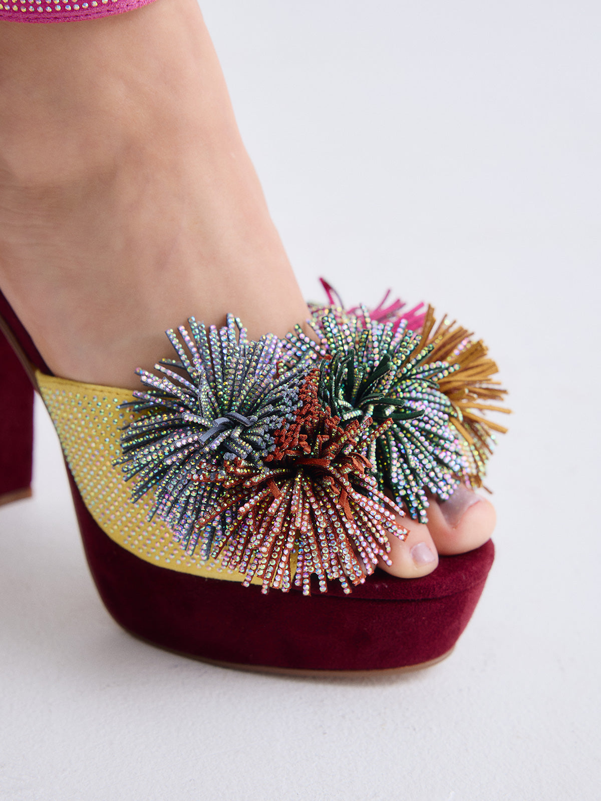 EXE SANDALIA TACÓN OPHELIA-925 FABRIC ROSA Y AMARILLO – Exé Shoes