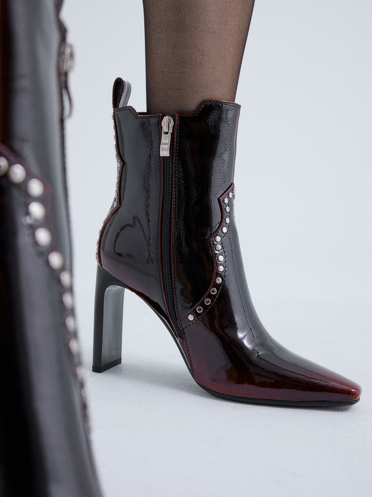 P2263A-T711 PATENT BORDEAUX