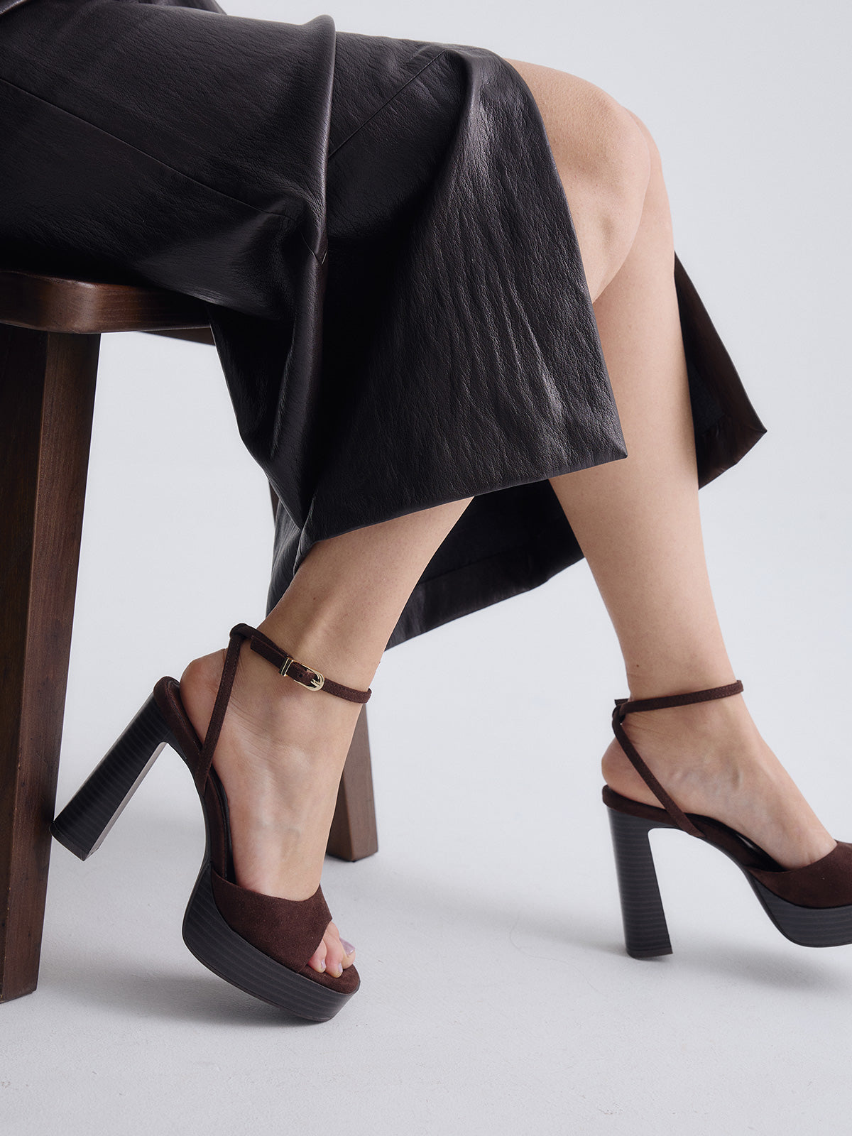 PATRICIA-323 FABRIC BROWN