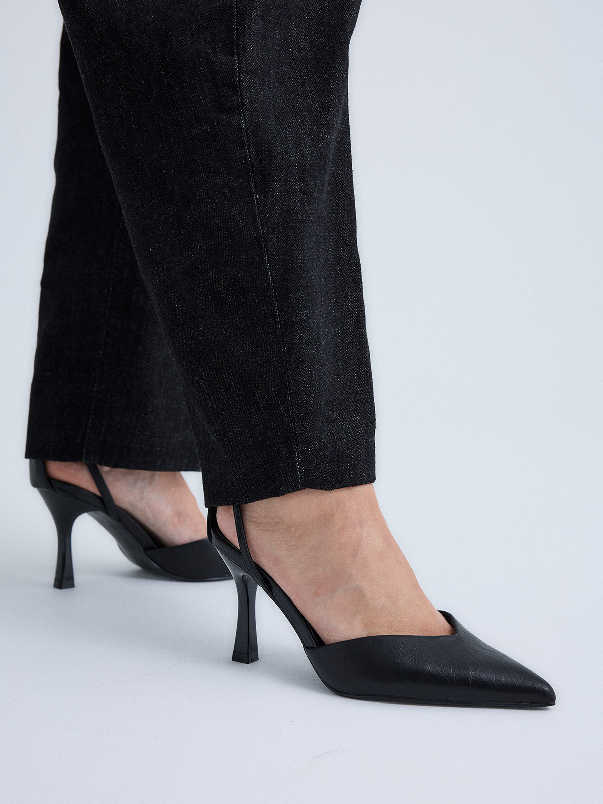SILVANA-201 PU BLACK