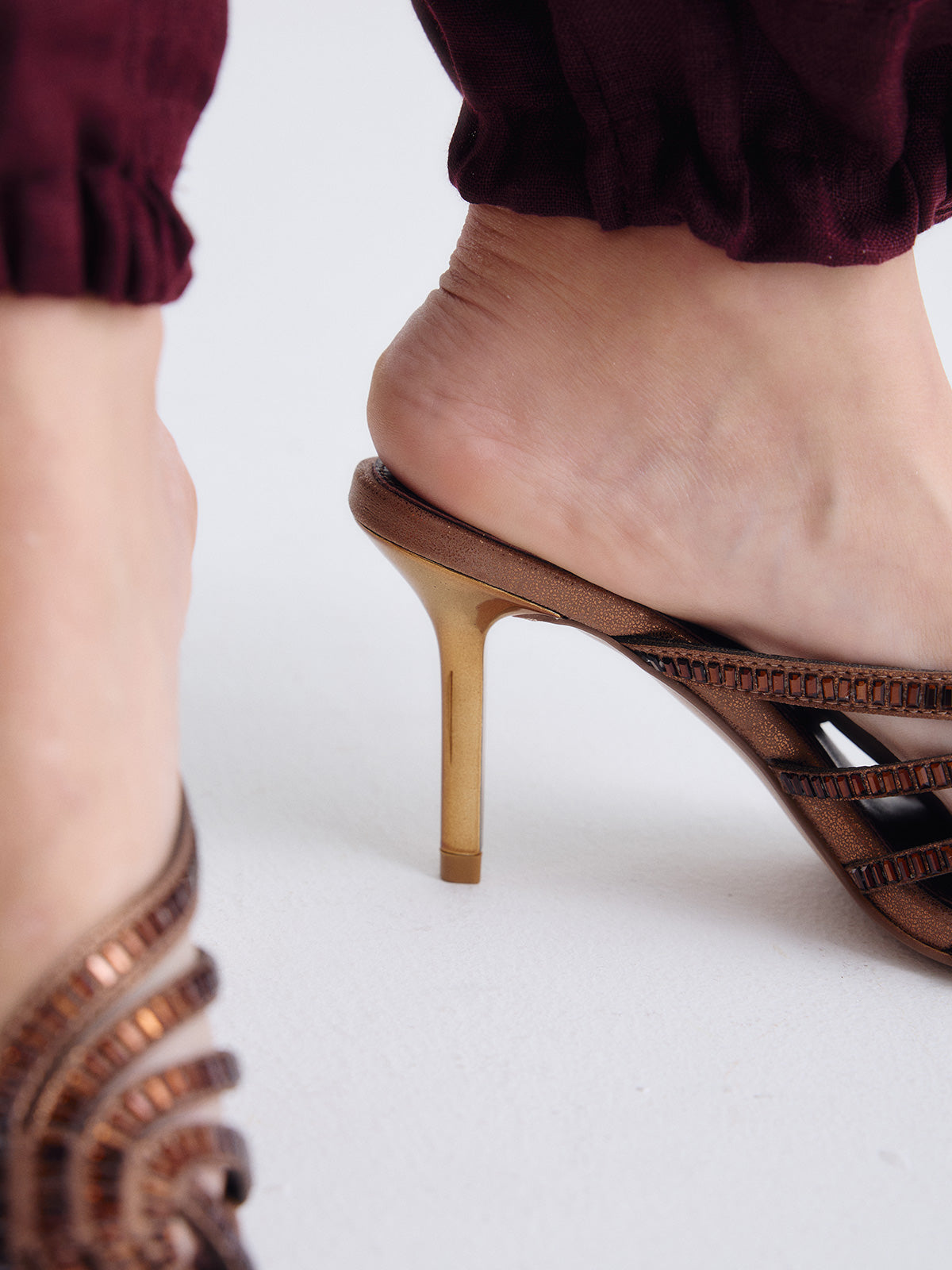 SUSANA-566 STRASS BROWN