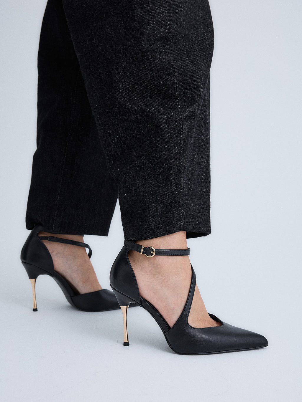 VANESA-110 PU BLACK