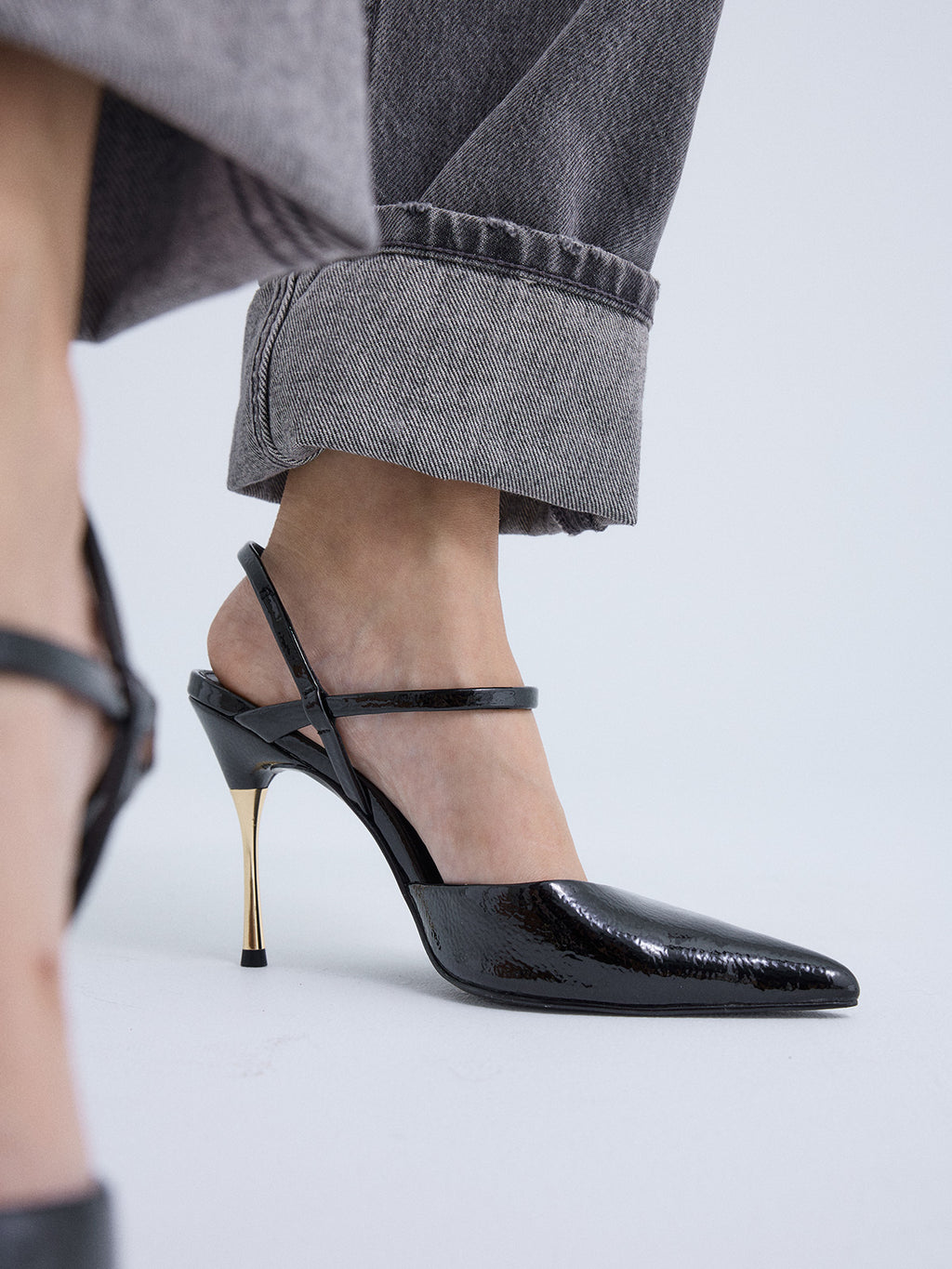 VANESA-130 PATENT BLACK