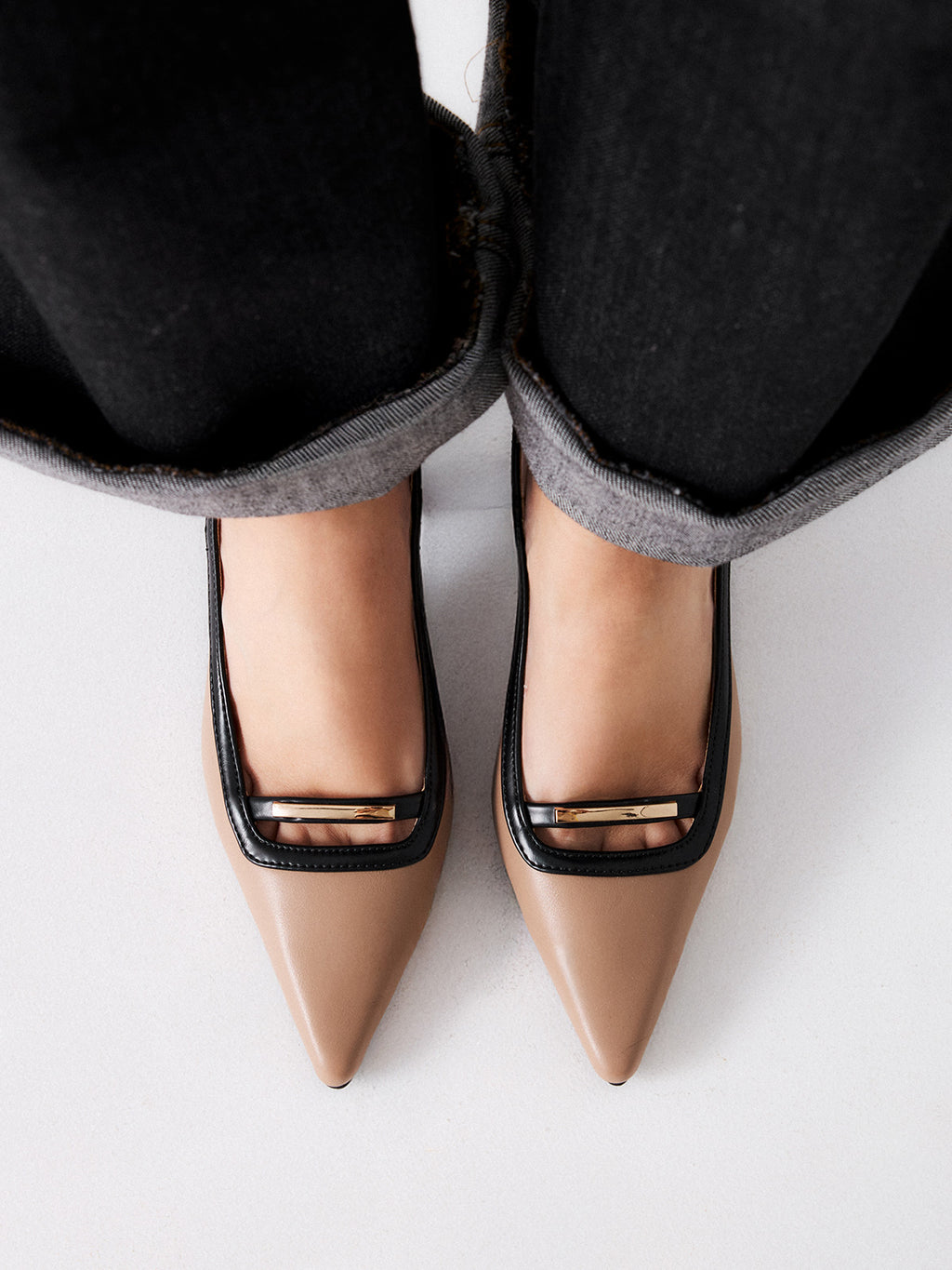 VIENA-235 PU TAUPE BLACK