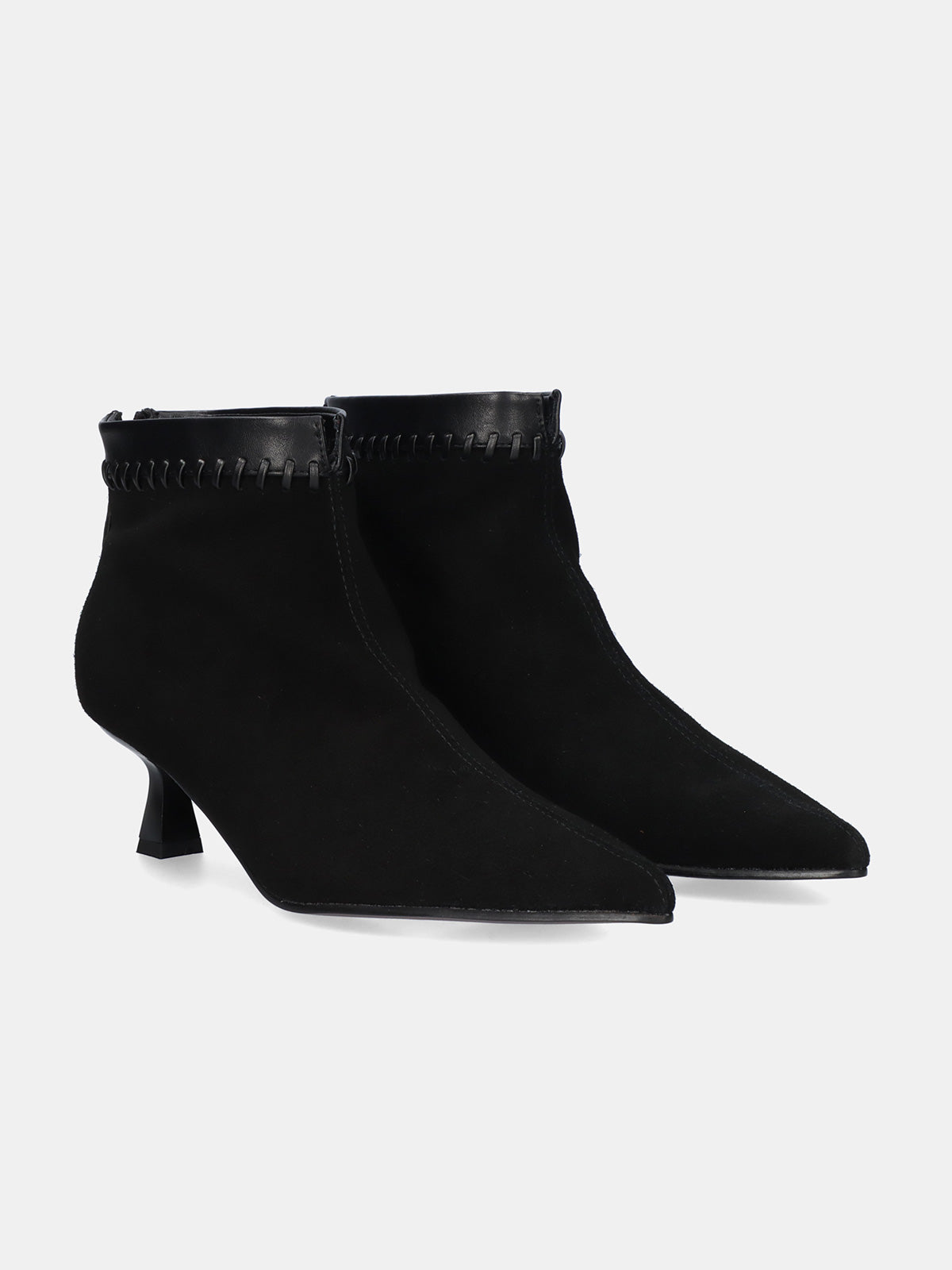 W26268 SUEDE BLACK